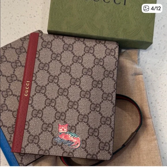 Gucci Notebooks Set with Red, Blue, and Green Set if 3  Authentic 💯 - Picture 4 of 11